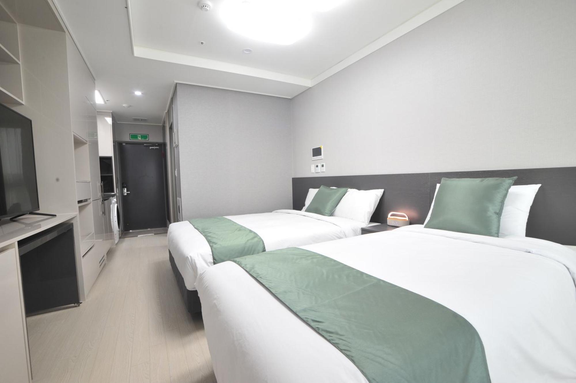Coopstay Yeosu Hotel Exterior photo