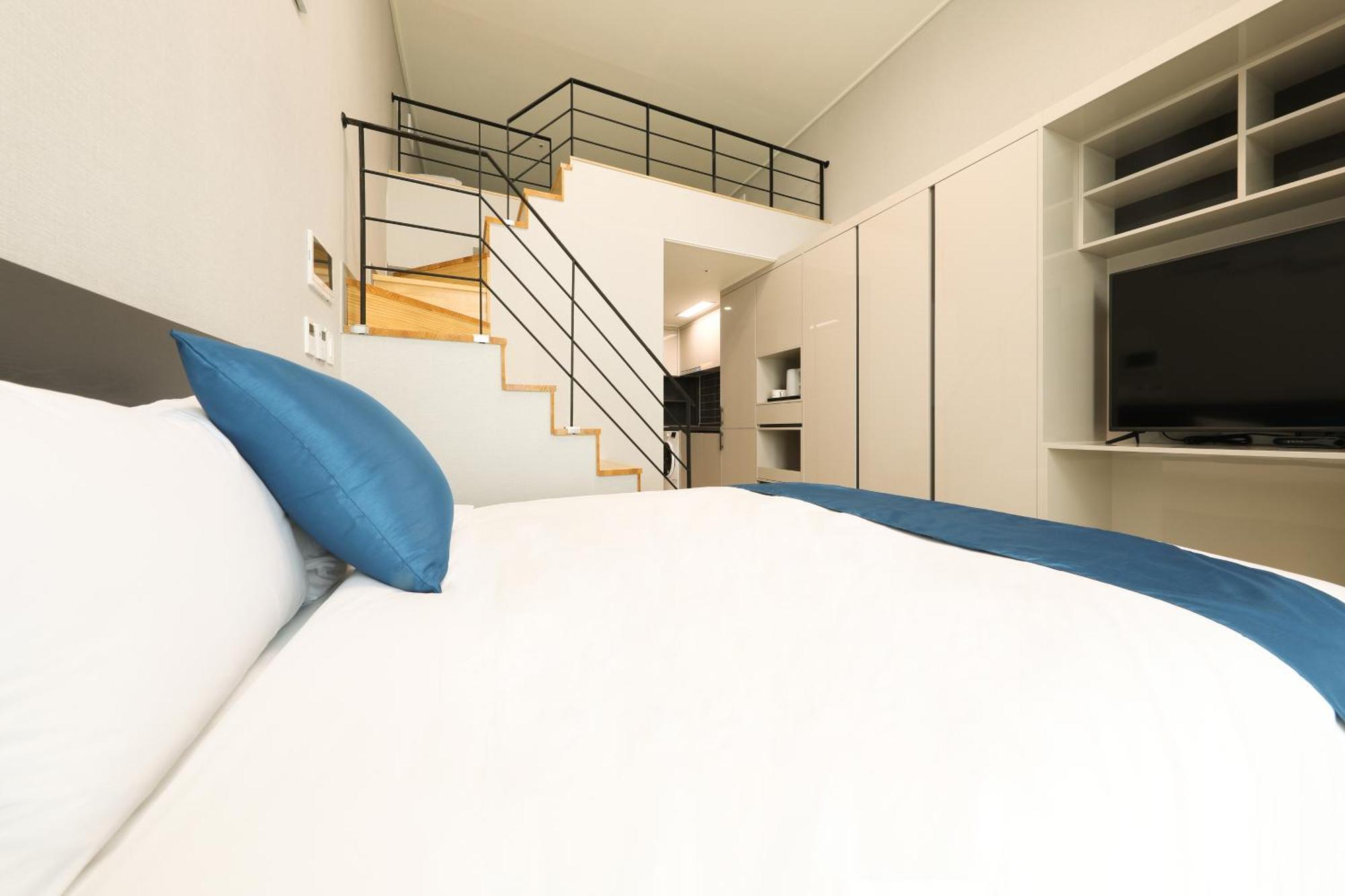 Coopstay Yeosu Hotel Exterior photo